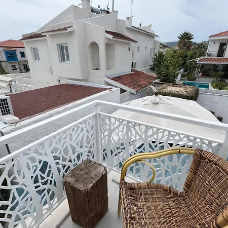 Talles Hotel Çeşme