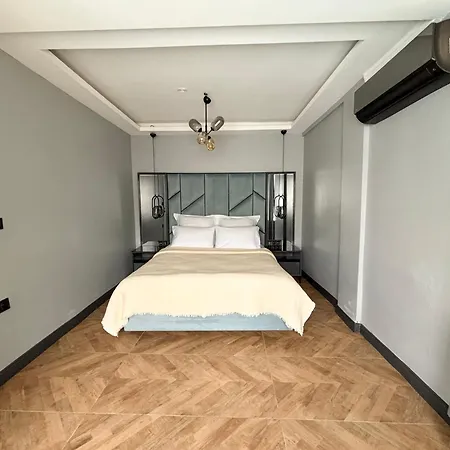 Talles Hotel *