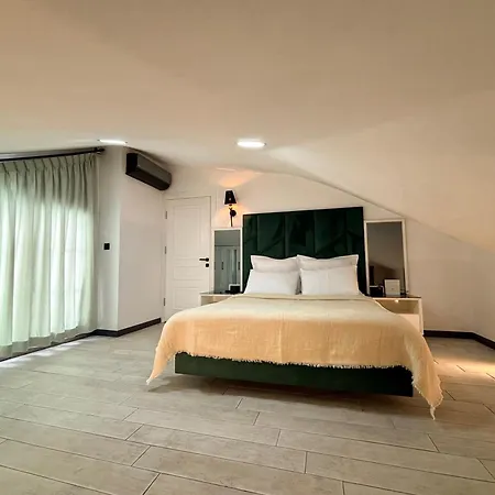Hotel Talles *